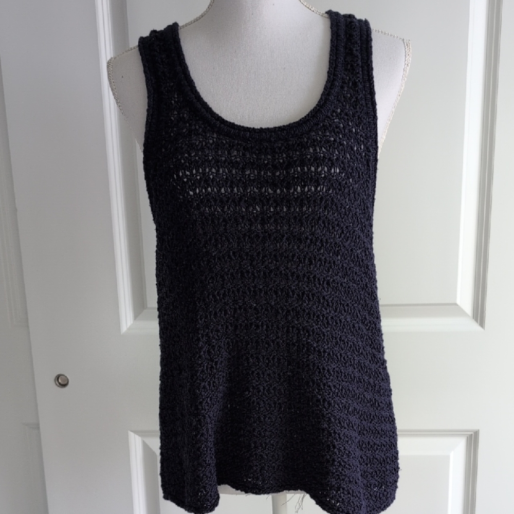 Aerie Navy Tank